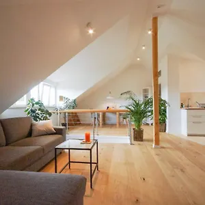 Modernes Und Helles Im Loft Stil Apartment